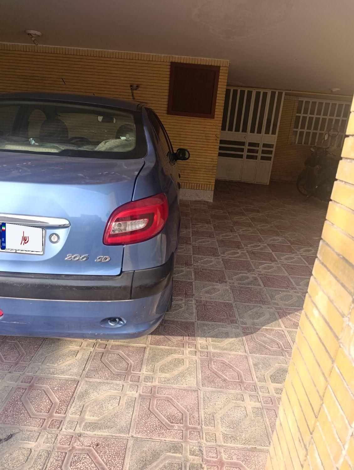 پژو ۲۰۶ صندوق دار v8 - 1391