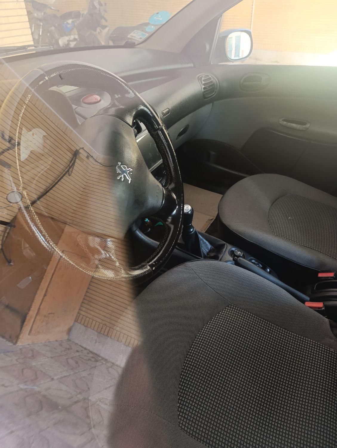 پژو ۲۰۶ صندوق دار v8 - 1391