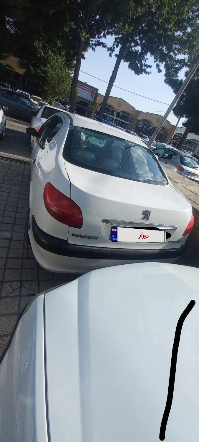 پژو ۲۰۶ صندوق دار v8 - 1389