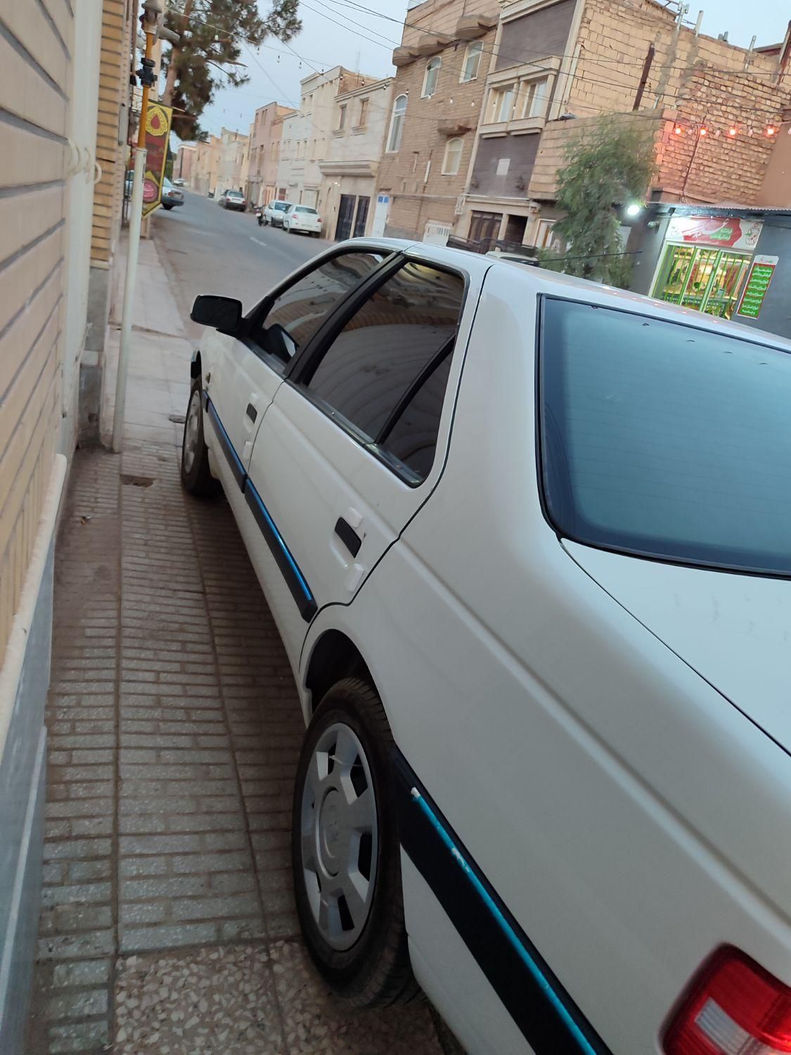 پژو 405 SLX بنزینی TU5 - 1400