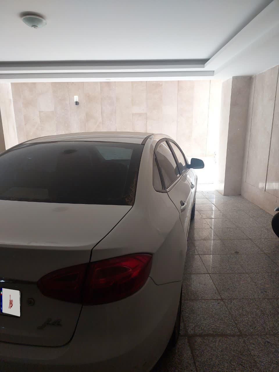 جک J4 اتوماتیک ساده - 1402