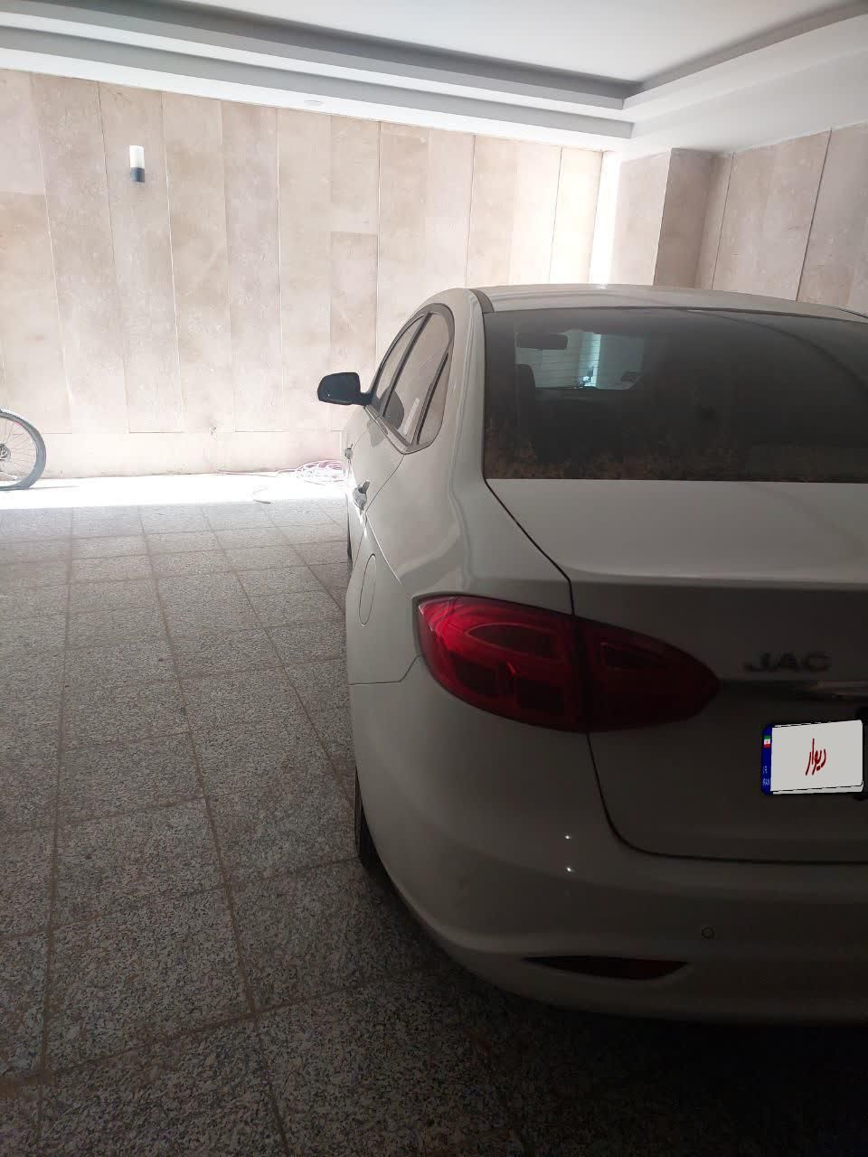 جک J4 اتوماتیک ساده - 1402