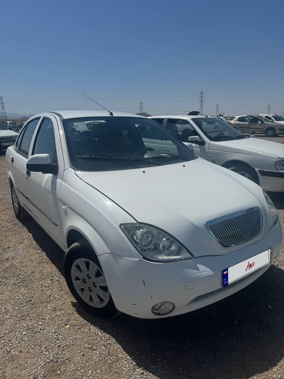 تیبا صندوق دار SX - 1400