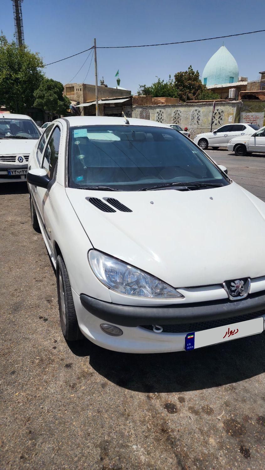 پژو ۲۰۶ صندوق دار v8 - 1396