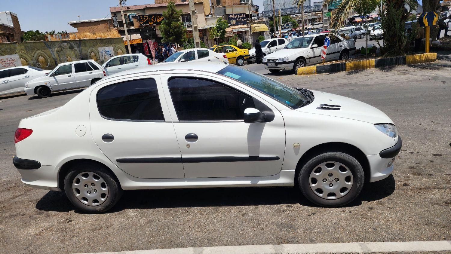 پژو ۲۰۶ صندوق دار v8 - 1396