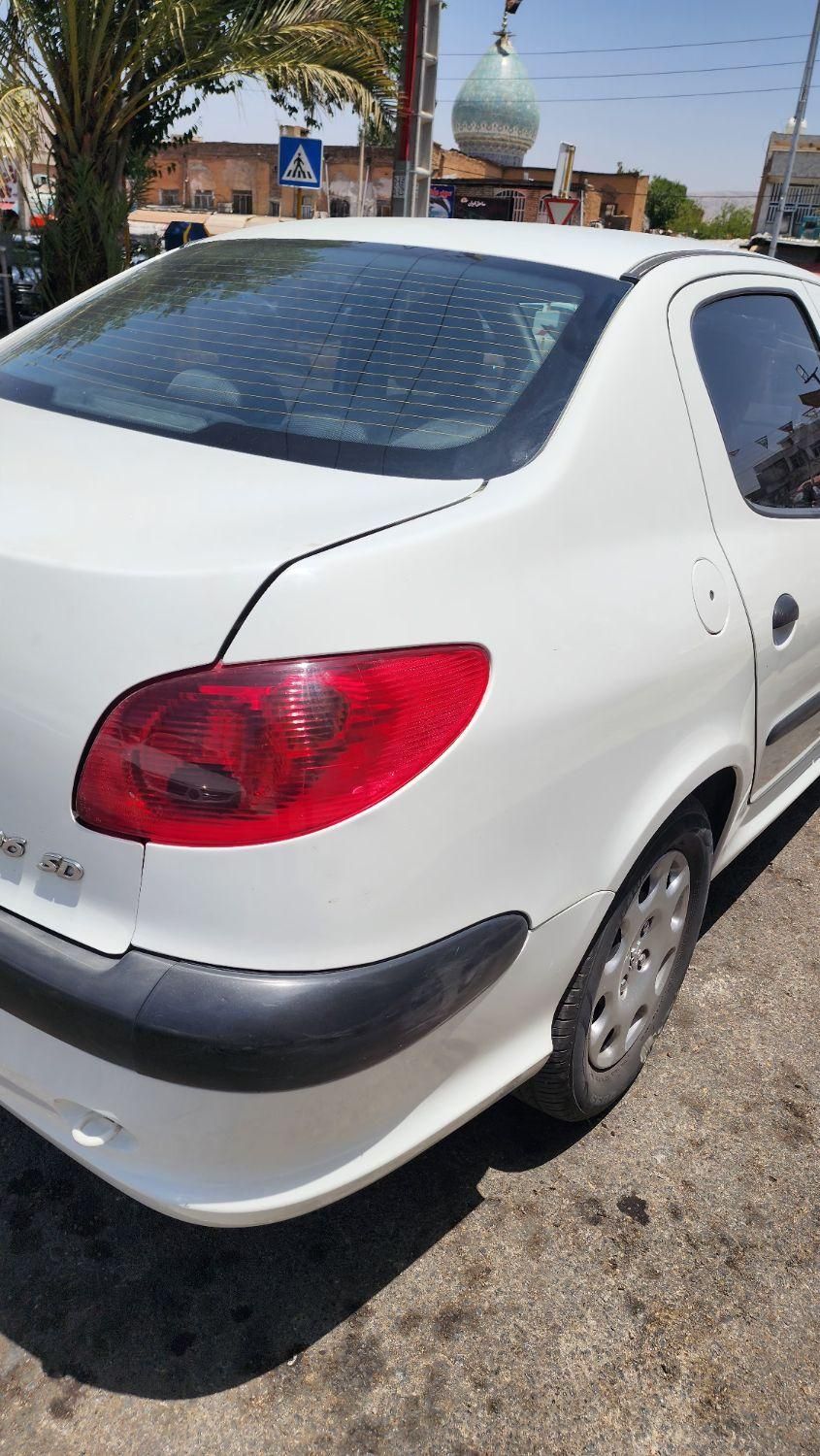 پژو ۲۰۶ صندوق دار v8 - 1396