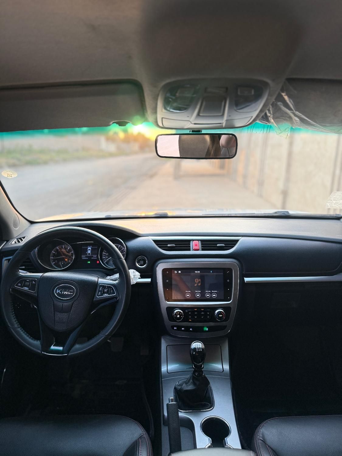 کی ام سی T8 ۱.۵ لیتر توربو - 1401