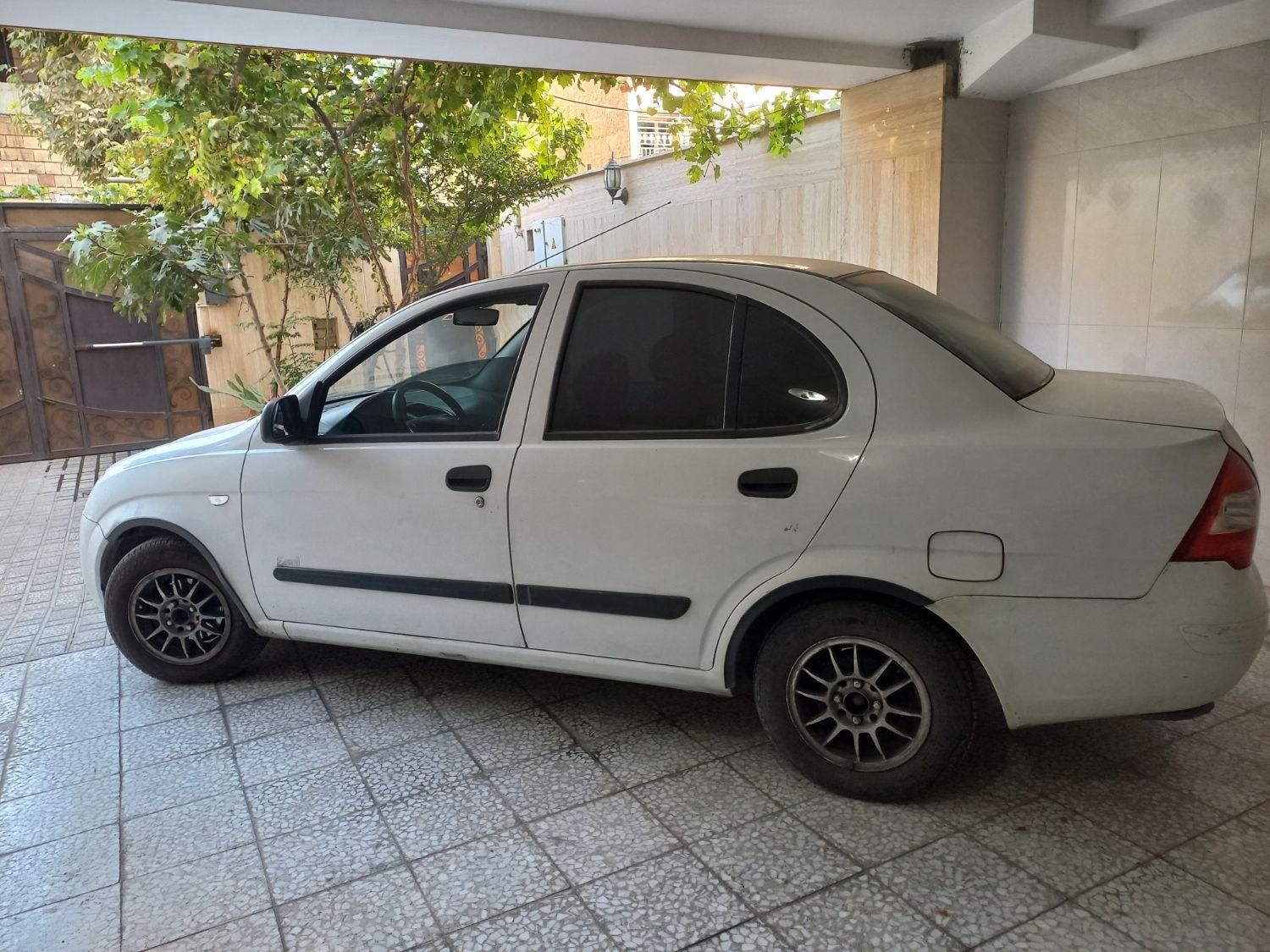 تیبا صندوق دار SX - 1392