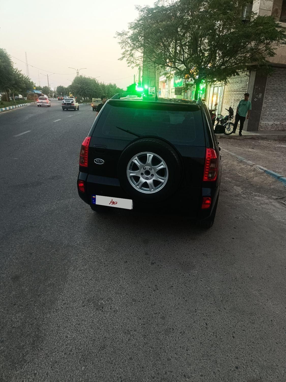 ام وی ام X33 دنده‌ای ساده - 1394