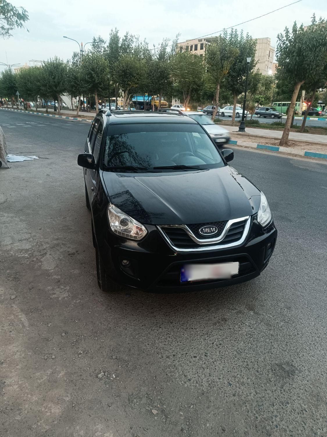 خودرو ام وی ام، X33 آگهی ann_19434485