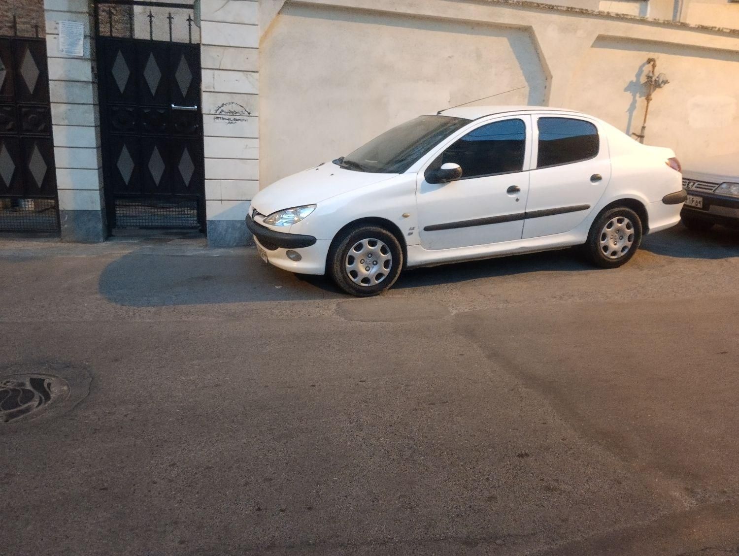 پژو ۲۰۶ صندوق دار v8 - 1394