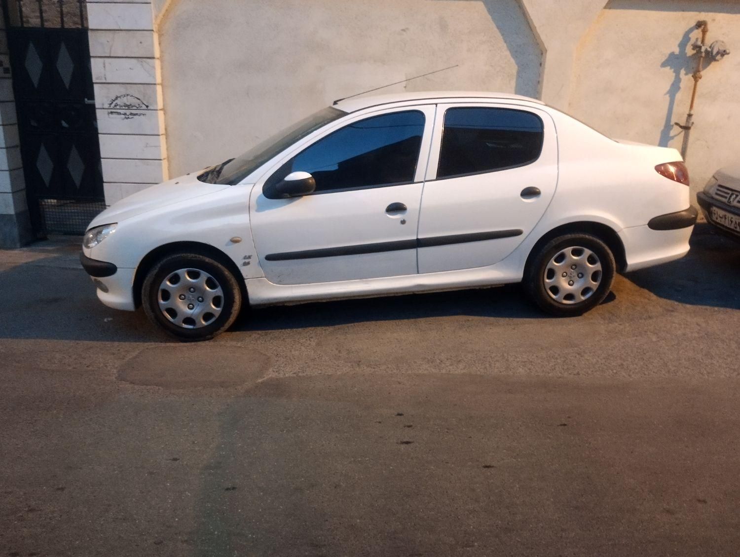 پژو ۲۰۶ صندوق دار v8 - 1394