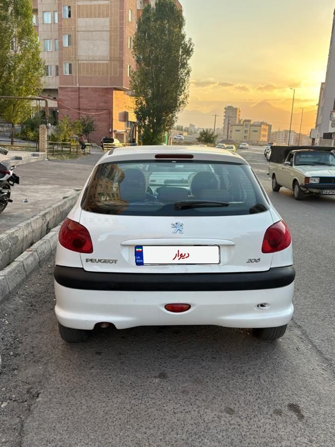 پژو 206 تیپ 5 - 1396