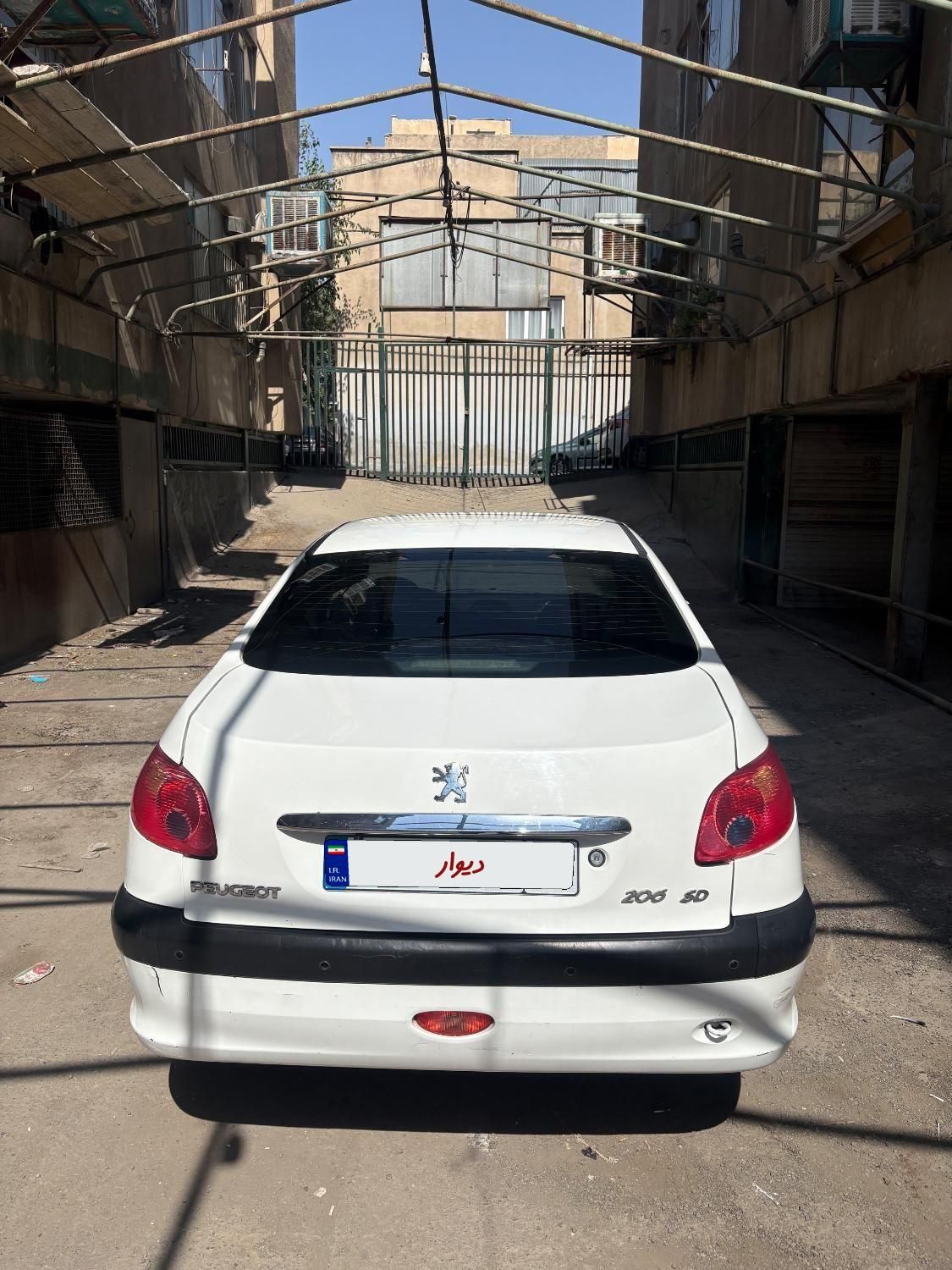 پژو ۲۰۶ صندوق دار v20 - 1391