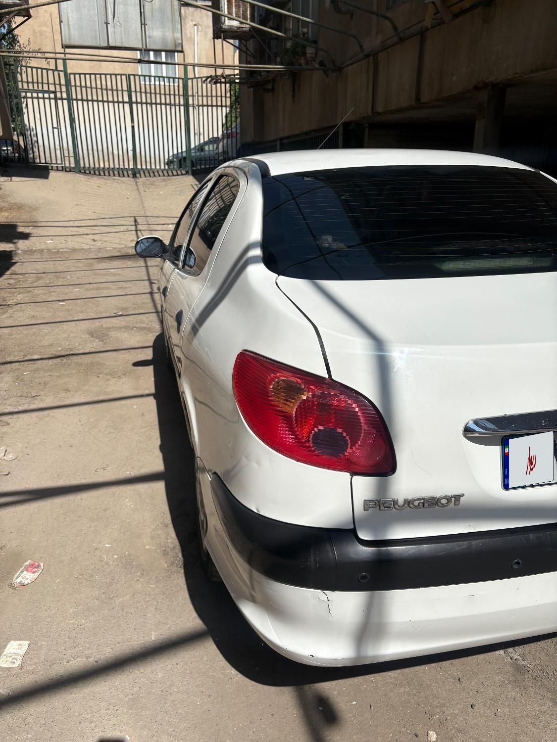 پژو ۲۰۶ صندوق دار v20 - 1391