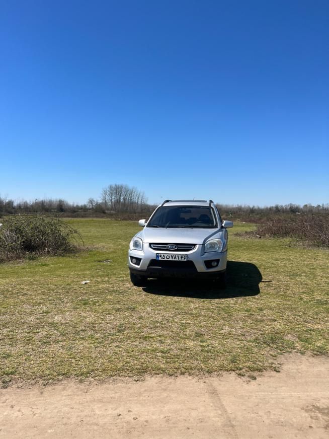 کیا اسپورتیج 6 سیلندر 2700cc - 2010