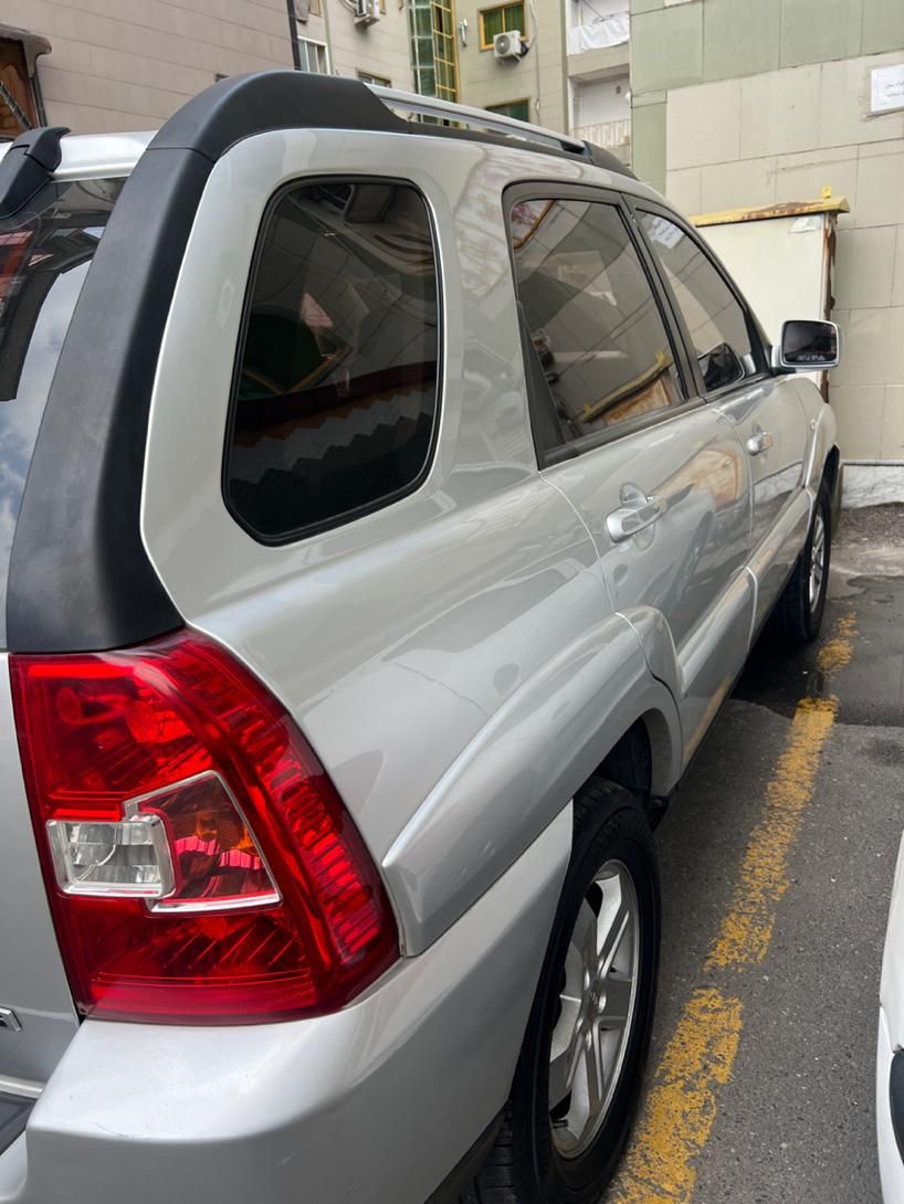 کیا اسپورتیج 6 سیلندر 2700cc - 2010