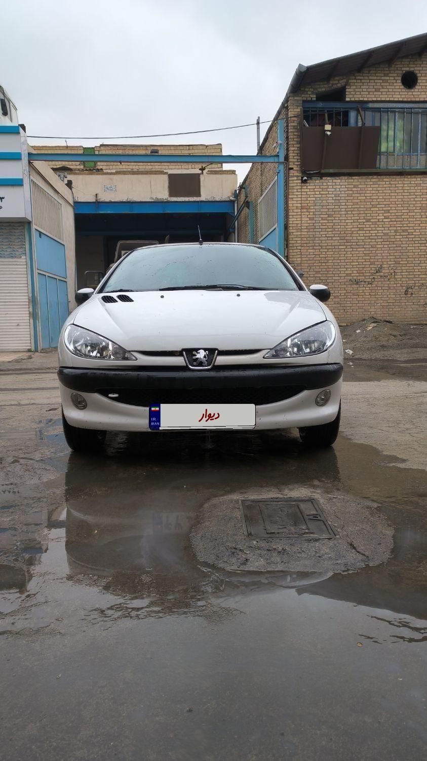 پژو ۲۰۶ صندوق دار v8 - 1396