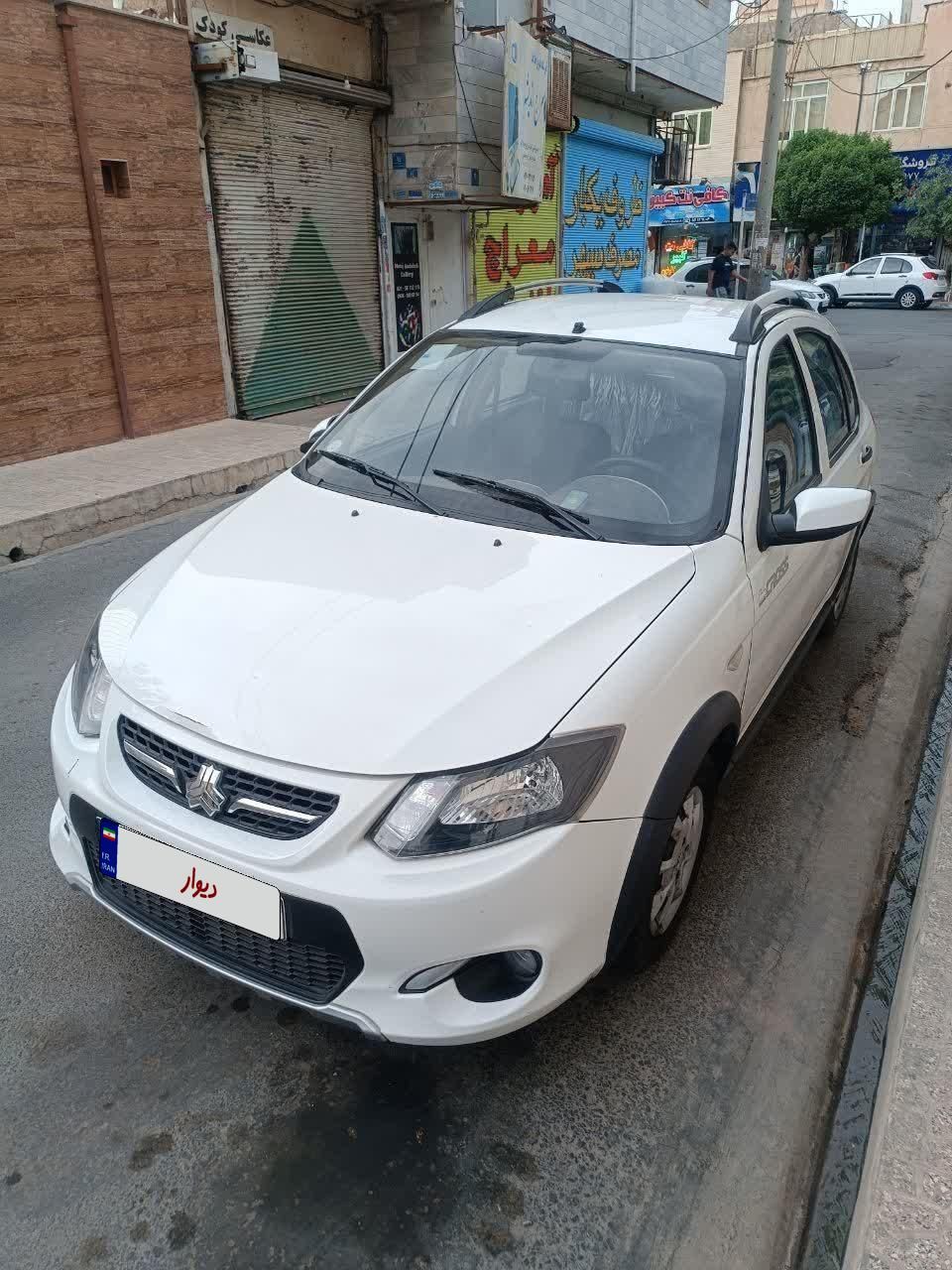 خودرو کوییک، معمولی آگهی ann_19435616