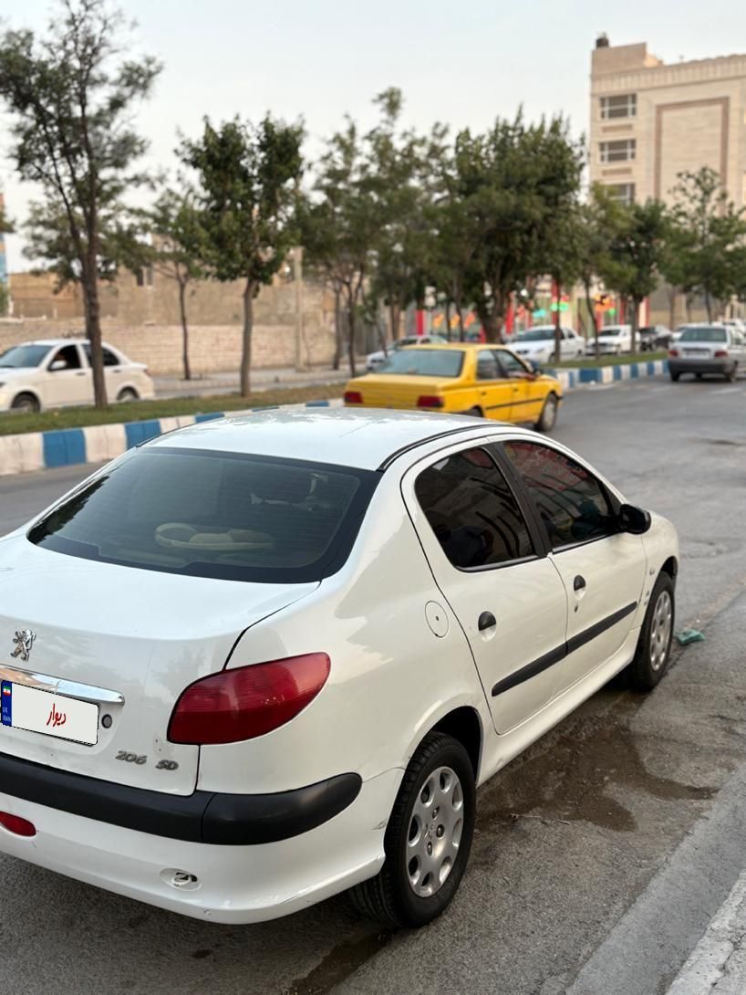 پژو ۲۰۶ صندوق دار v20 - 1388