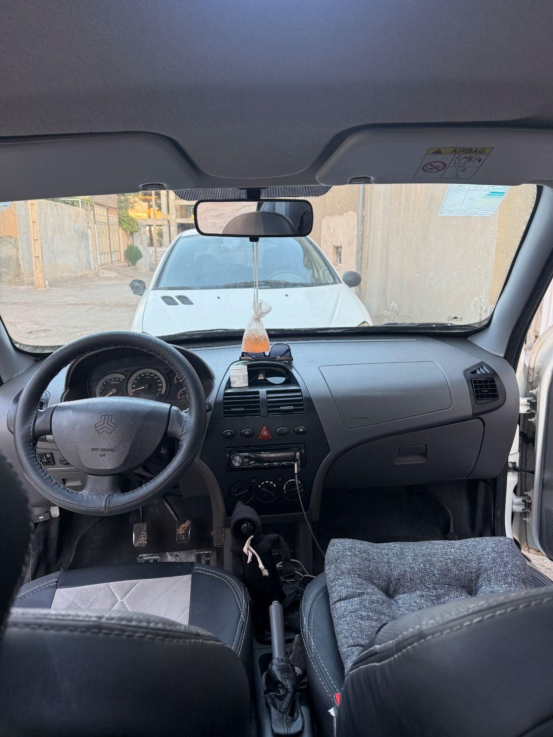 تیبا صندوق دار SX - 1398