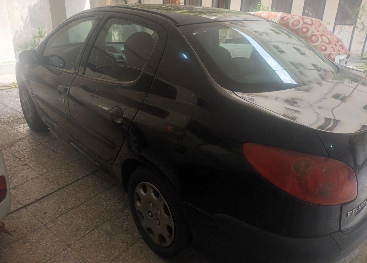 پژو ۲۰۶ صندوق دار v8 - 1394