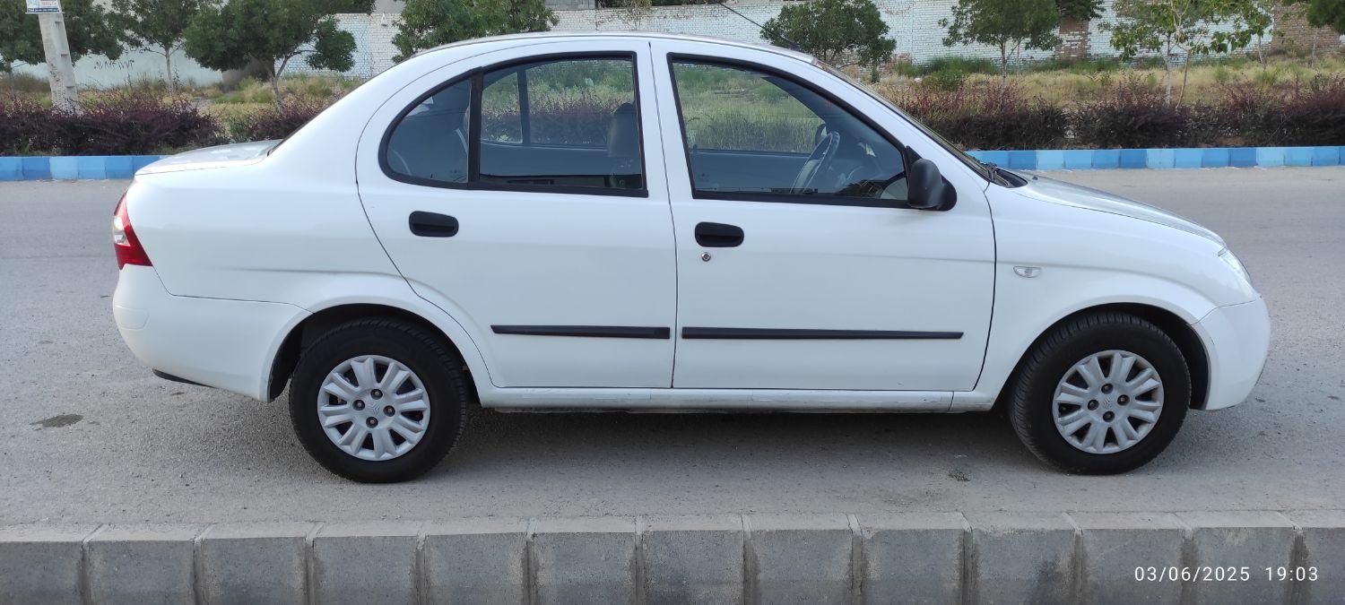تیبا صندوق دار SX - 1400