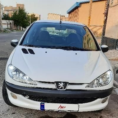 پژو ۲۰۶ صندوق دار v8 - 1399