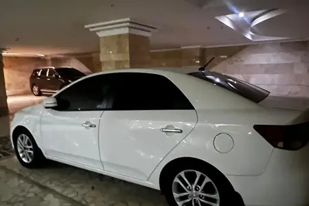 خودرو کیا، سراتو مونتاژ آگهی ann_19436530