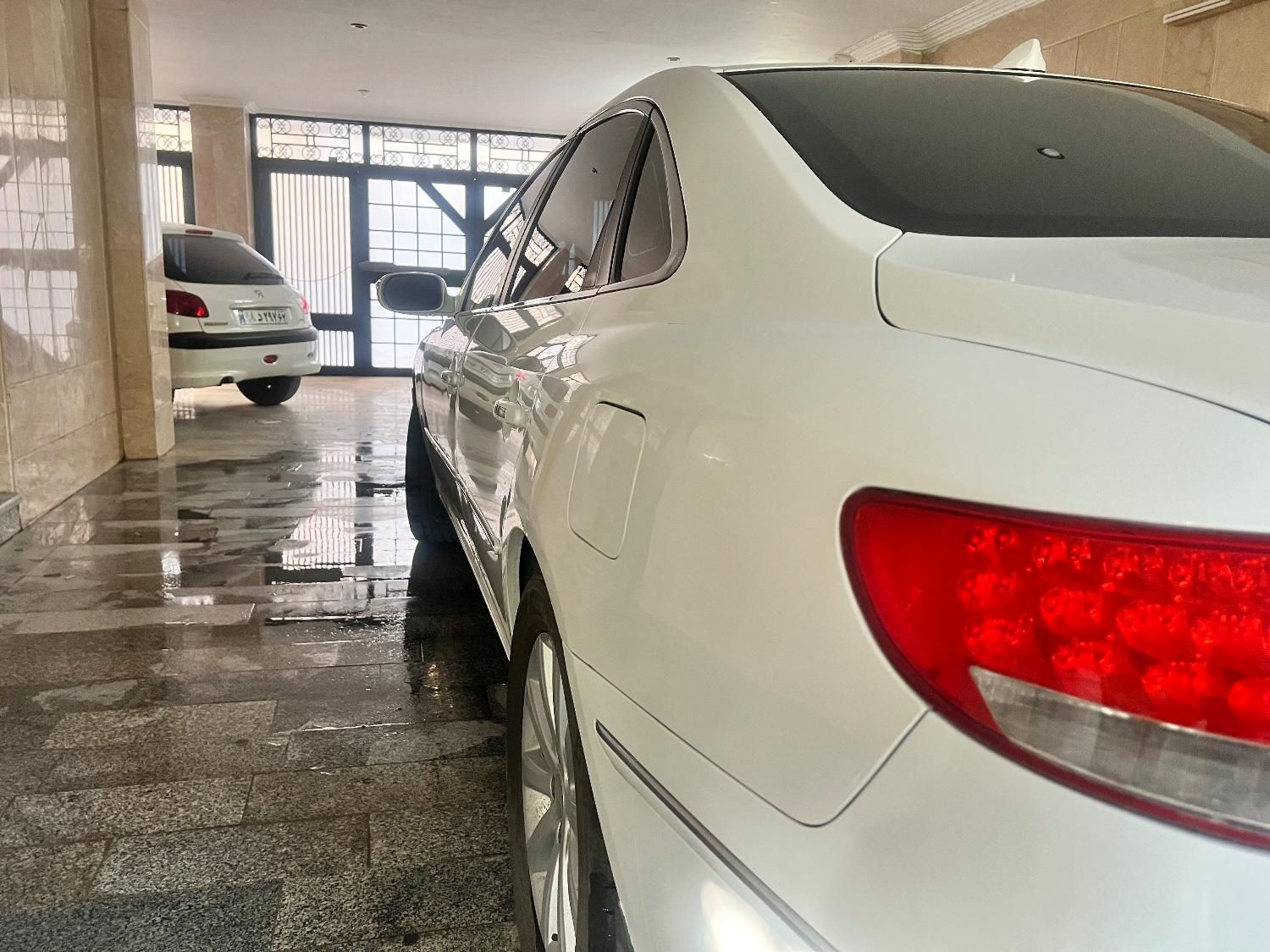 هیوندای آزرا (گرنجور) 3300cc - 2010
