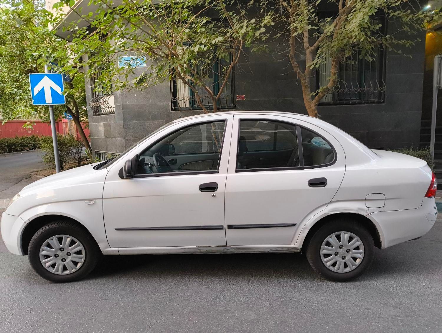 تیبا صندوق دار SX - 1398