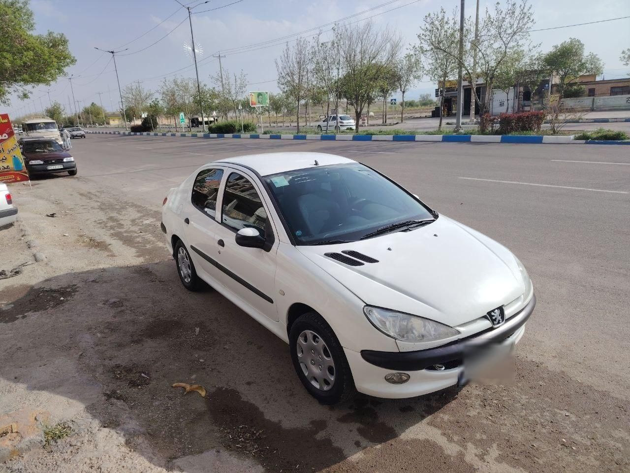 پژو ۲۰۶ صندوق دار v8 - 1396