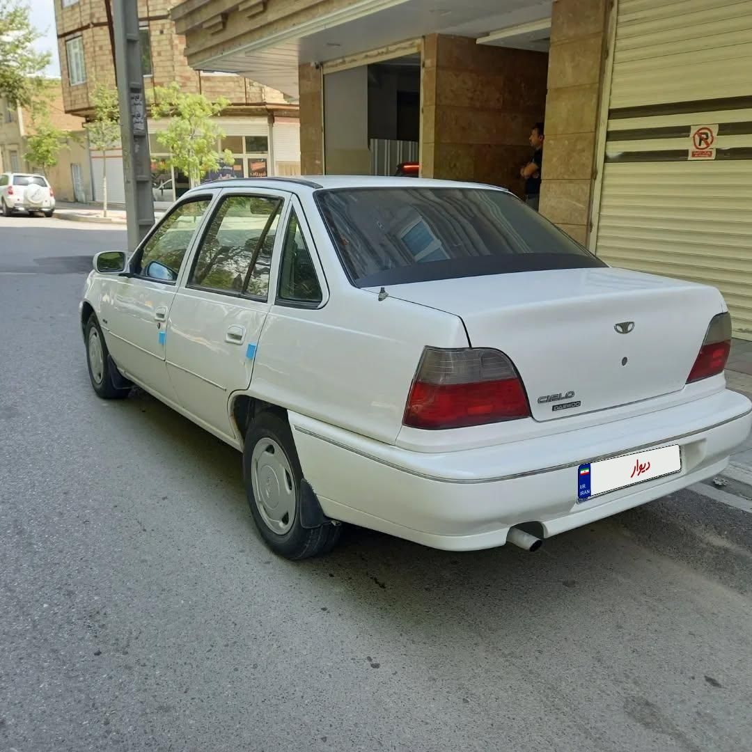 دوو سیلو سدان - 1379