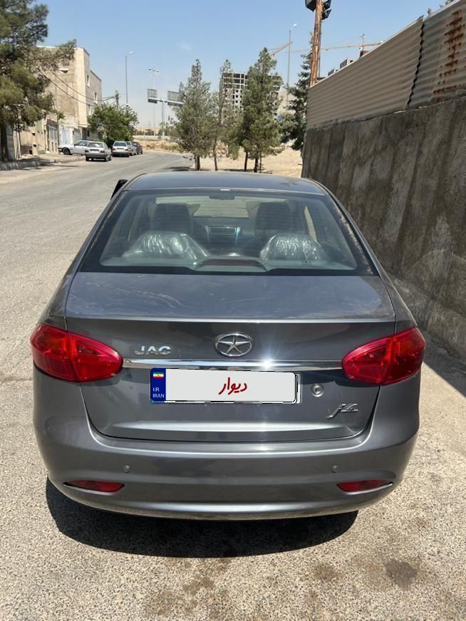 جک J4 اتوماتیک ساده - 1403