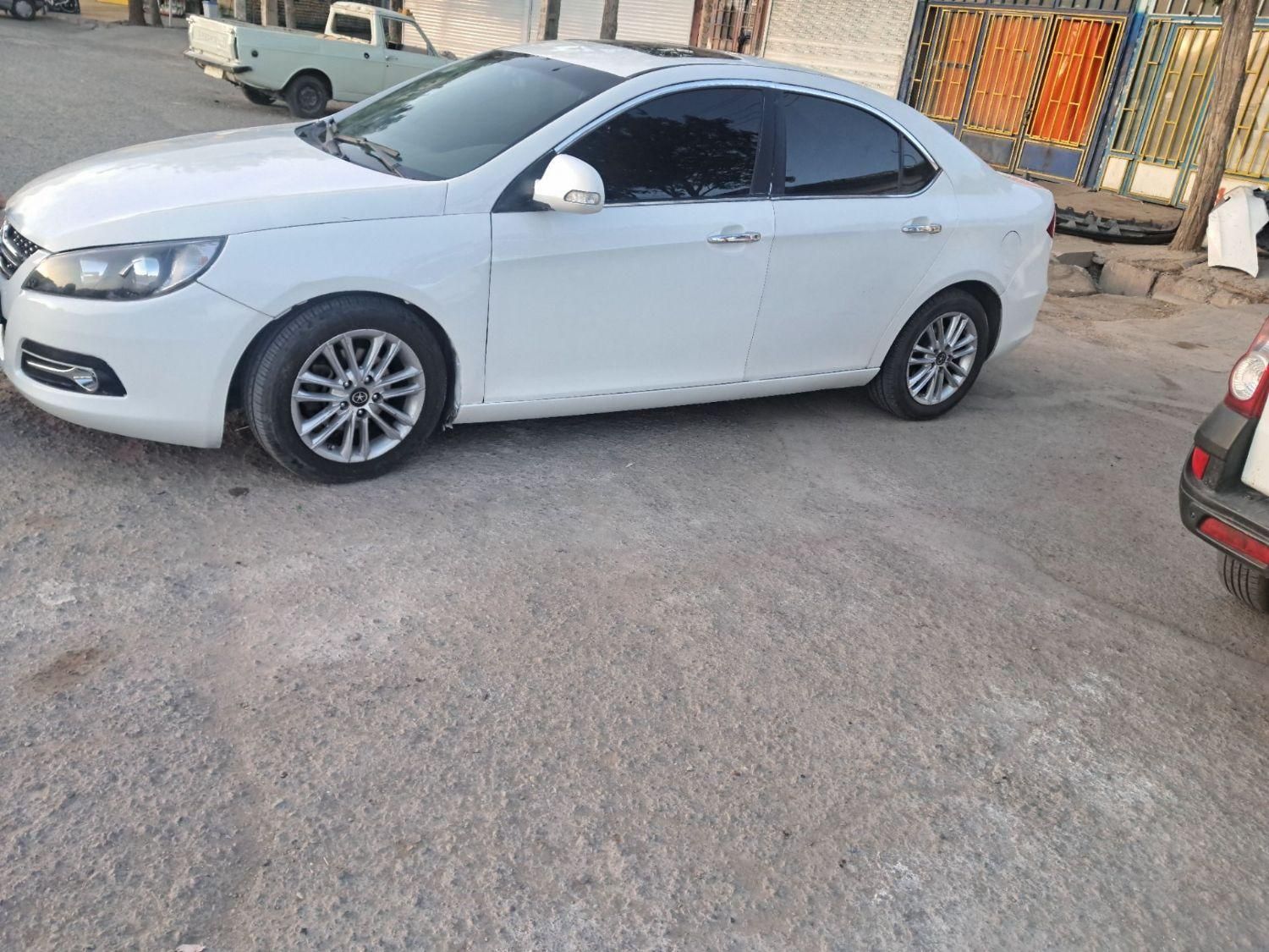 جک J5 اتوماتیک - 1396