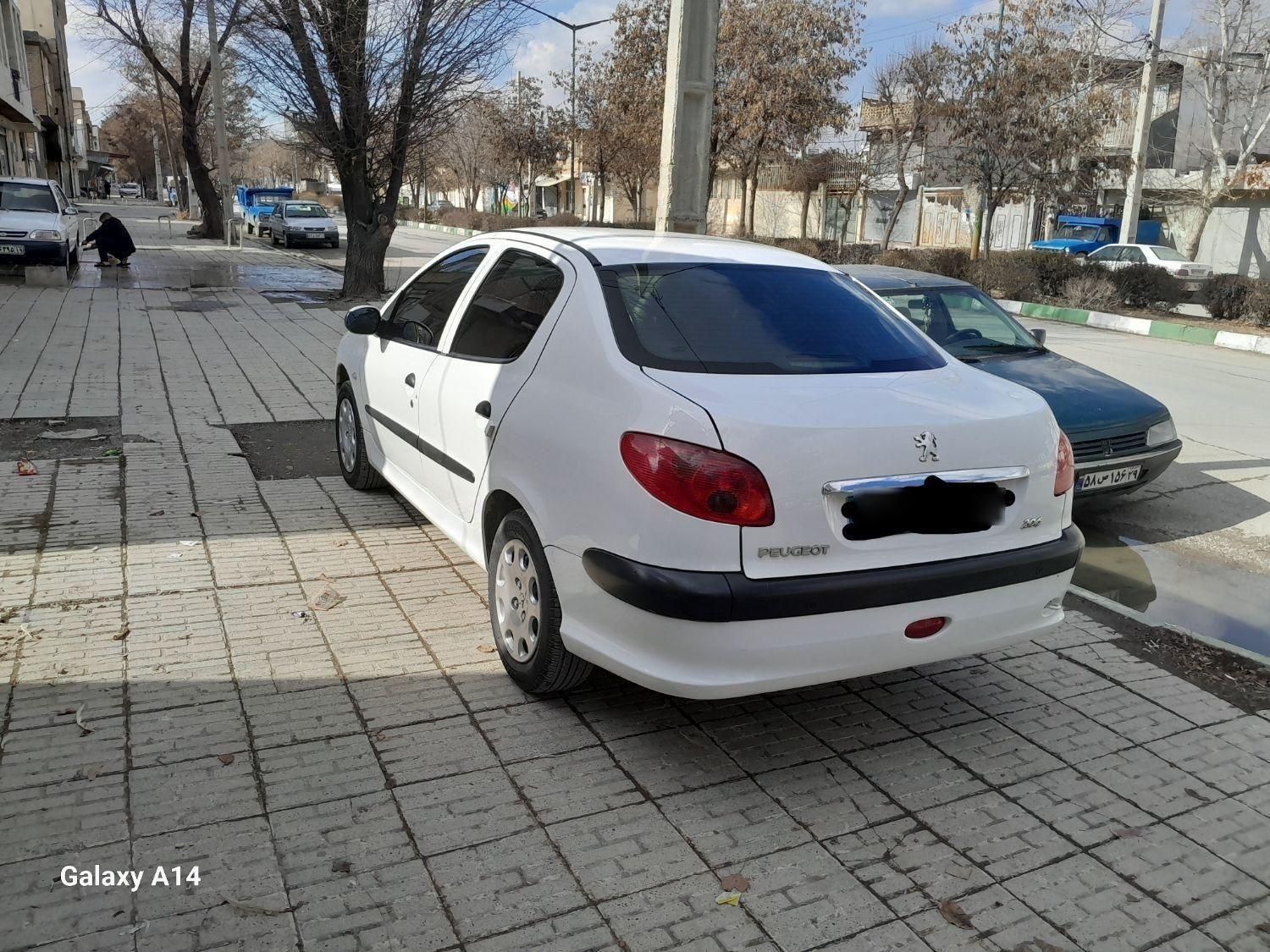 پژو ۲۰۶ صندوق دار v8 - 1395