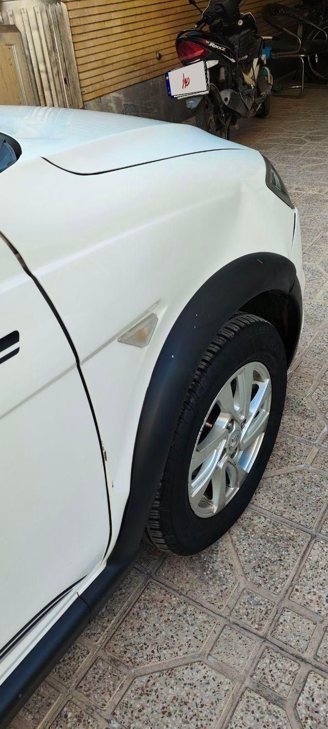 کوییک R دنده‌ای - 1399
