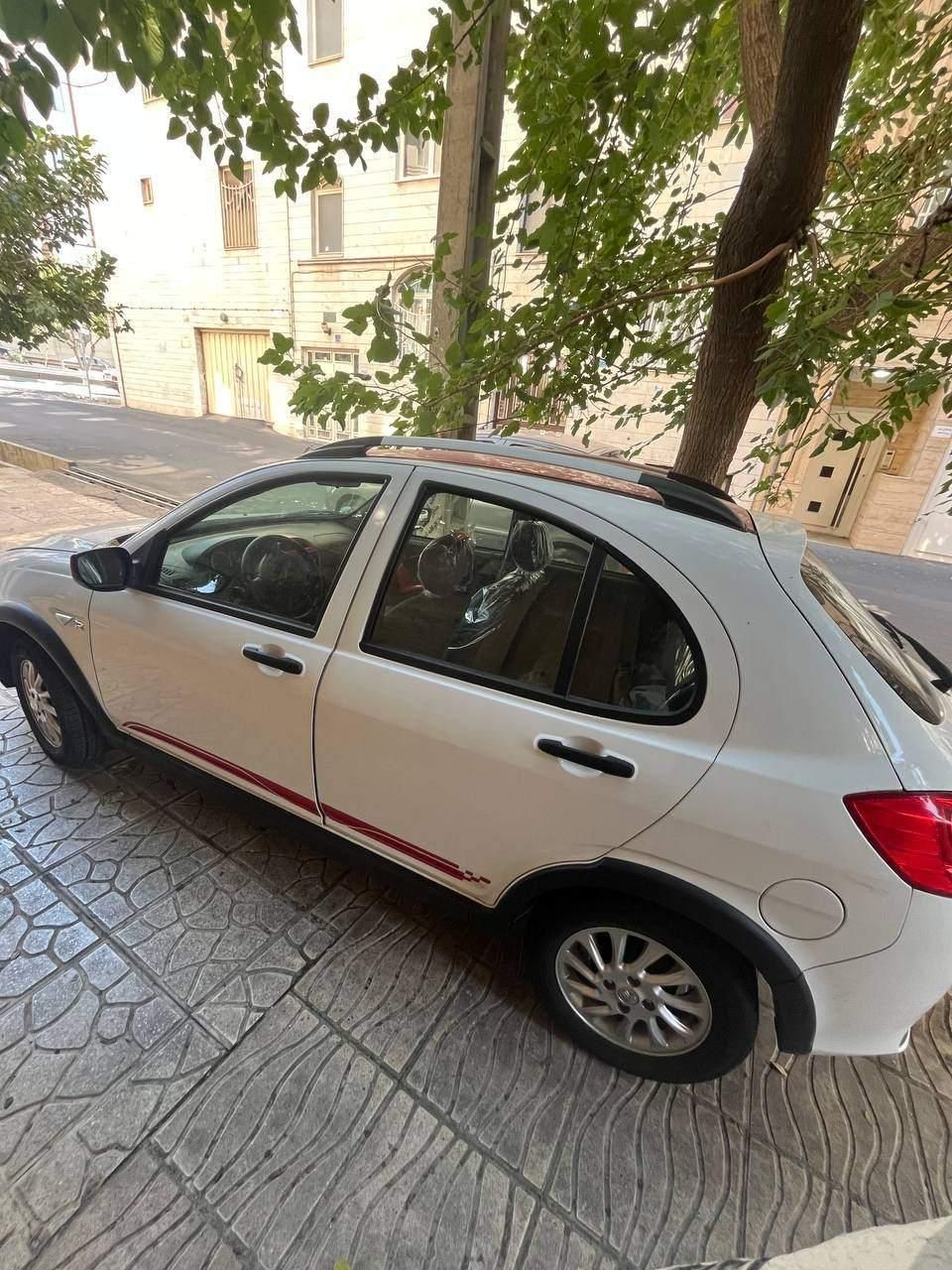 خودرو کوییک، R آگهی ann_19438884