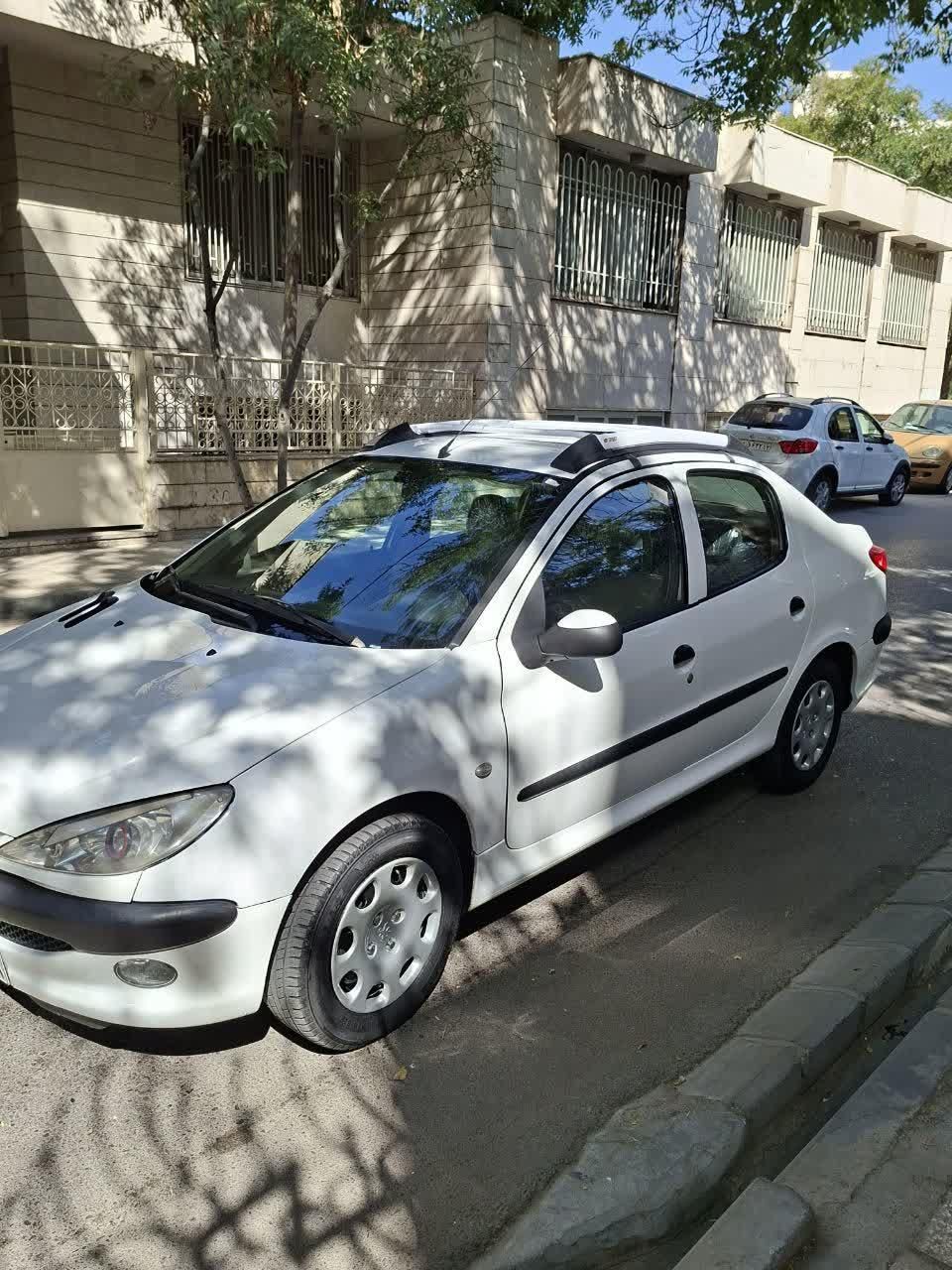 پژو ۲۰۶ صندوق دار v8 - 1395
