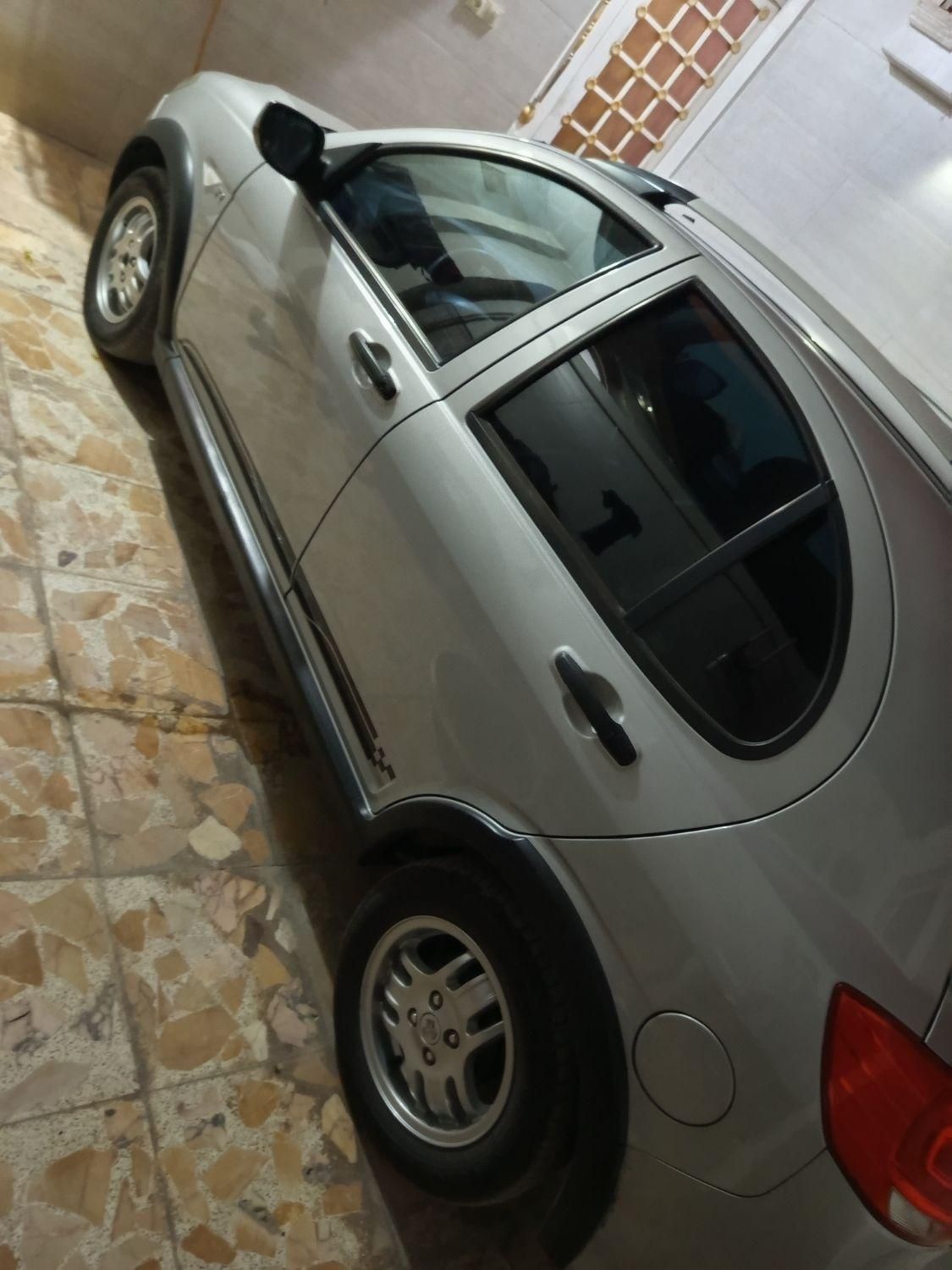 خودرو کوییک، R آگهی ann_19439026