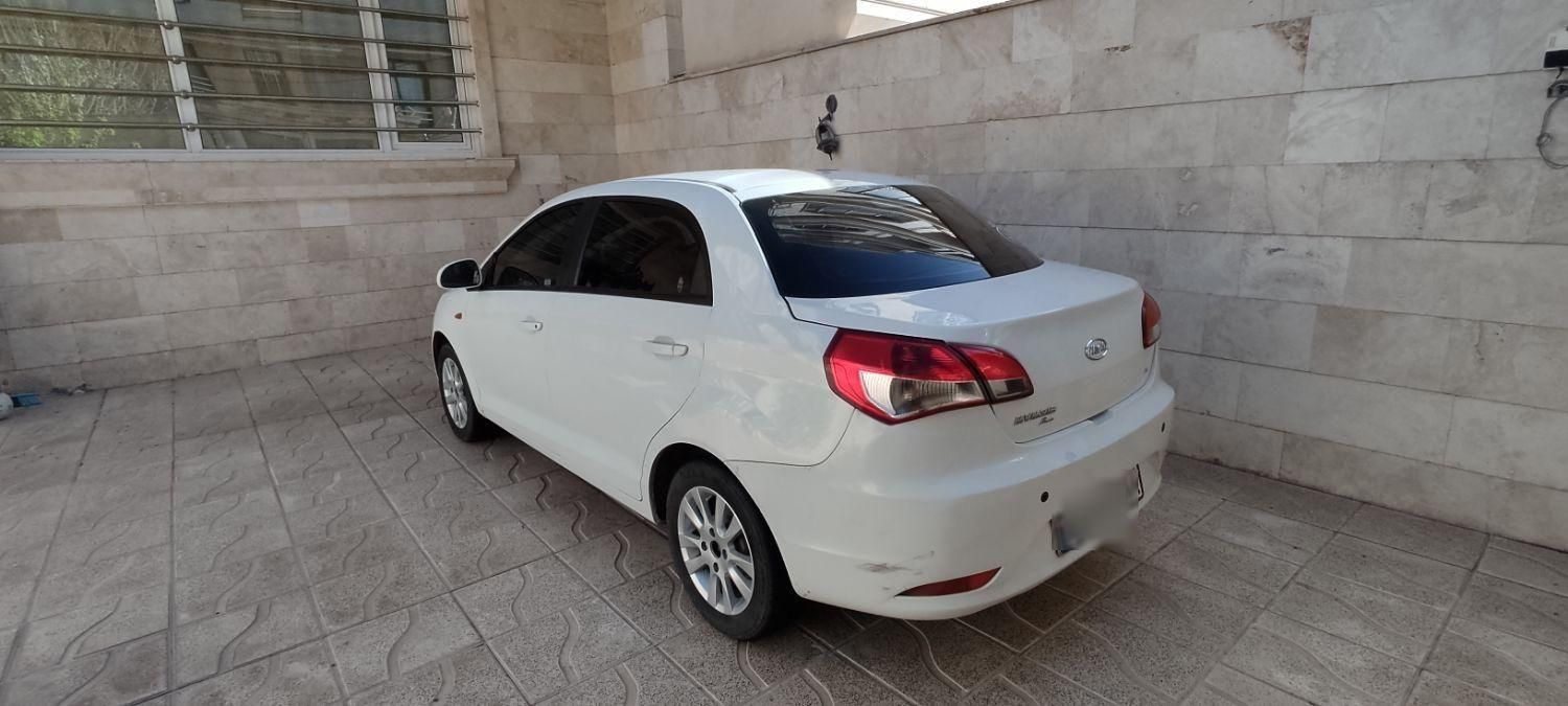 ام وی ام 315 صندوقدار اسپرت دنده‌ای - 1394