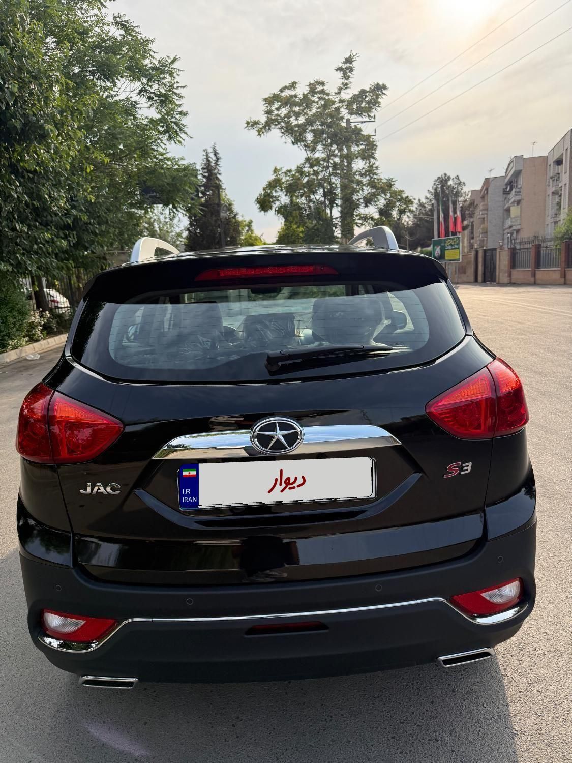 جک S3 اتوماتیک - 1402