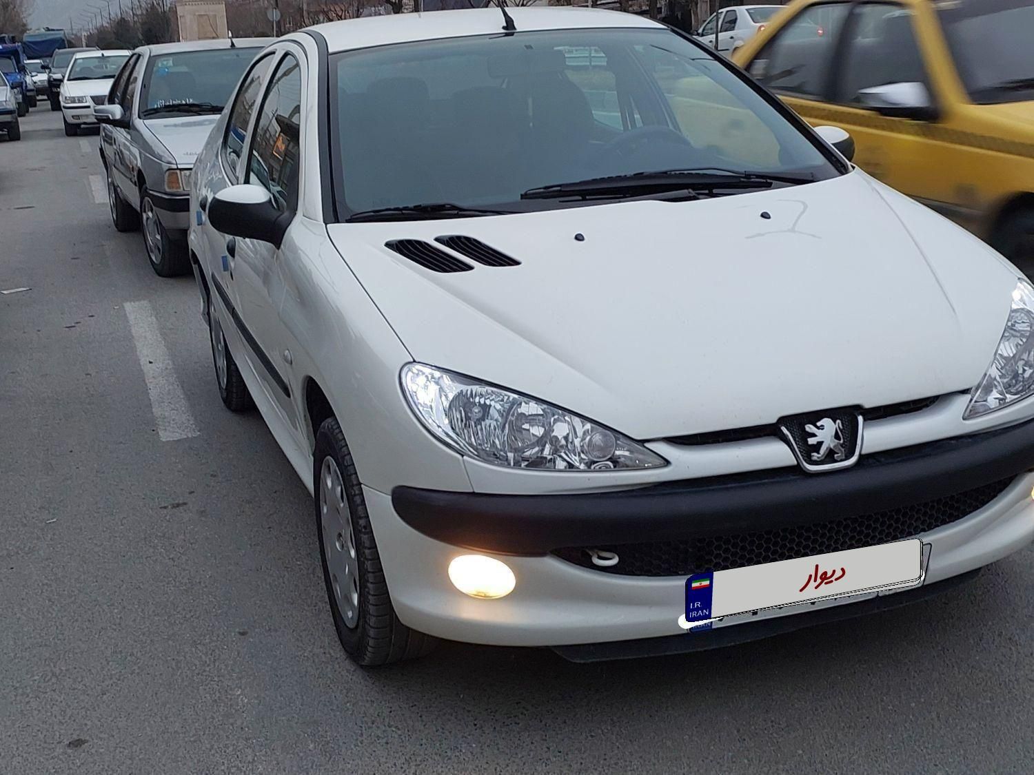 پژو ۲۰۶ صندوق دار v8 - 1394