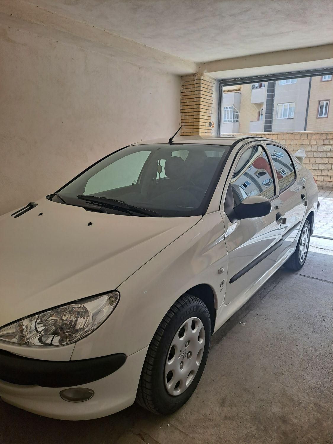پژو ۲۰۶ صندوق دار v8 - 1394