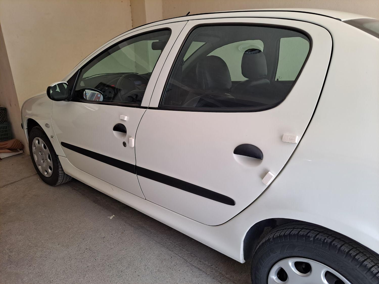 پژو ۲۰۶ صندوق دار v8 - 1394