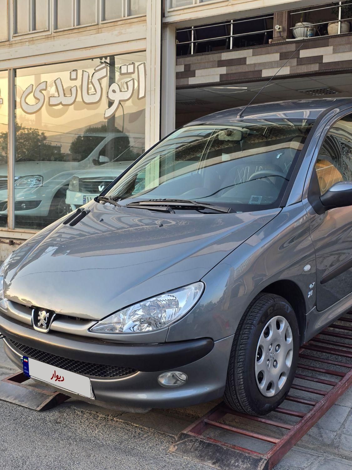 پژو ۲۰۶ صندوق دار v8 - 1397