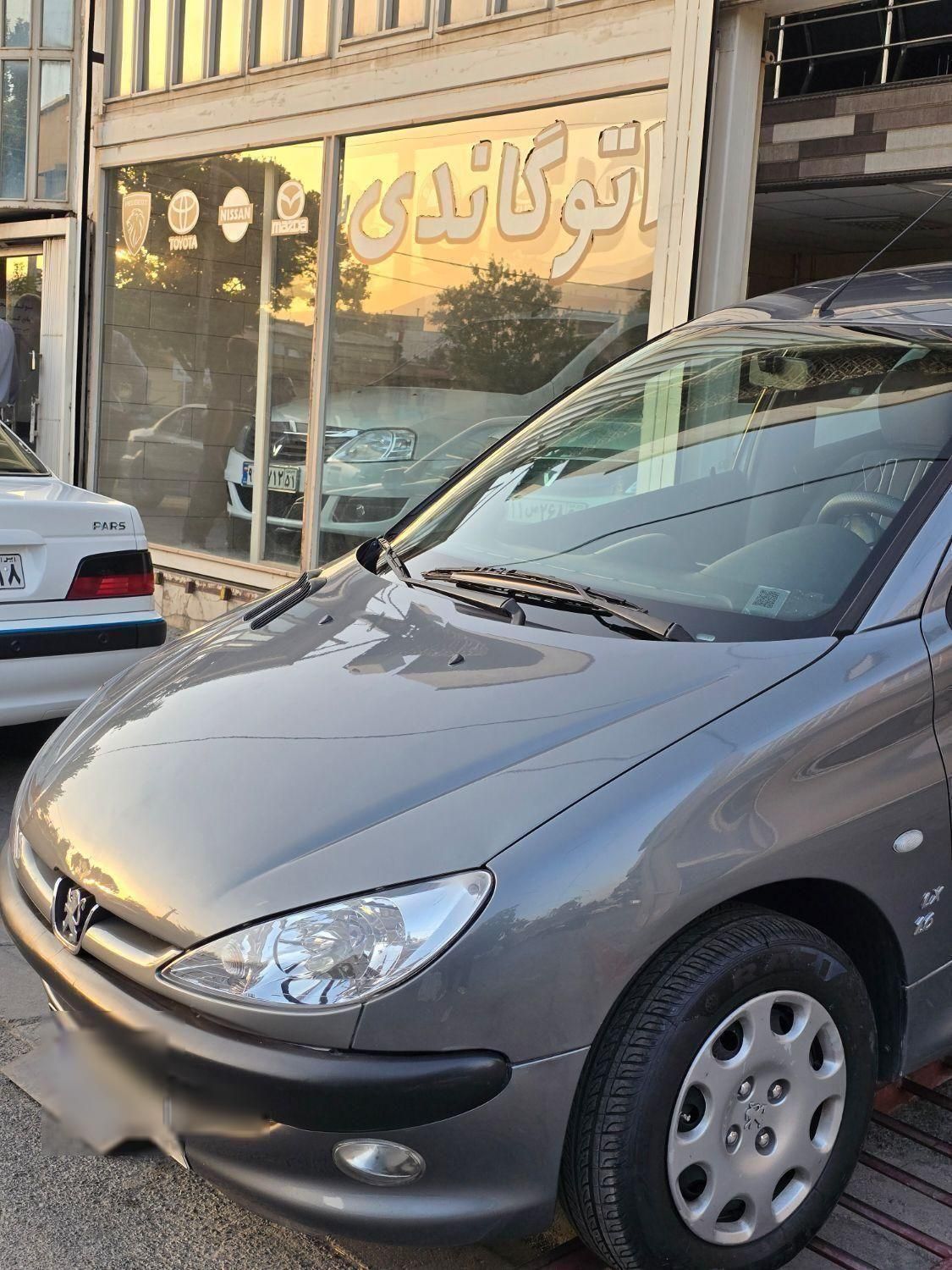 پژو ۲۰۶ صندوق دار v8 - 1397