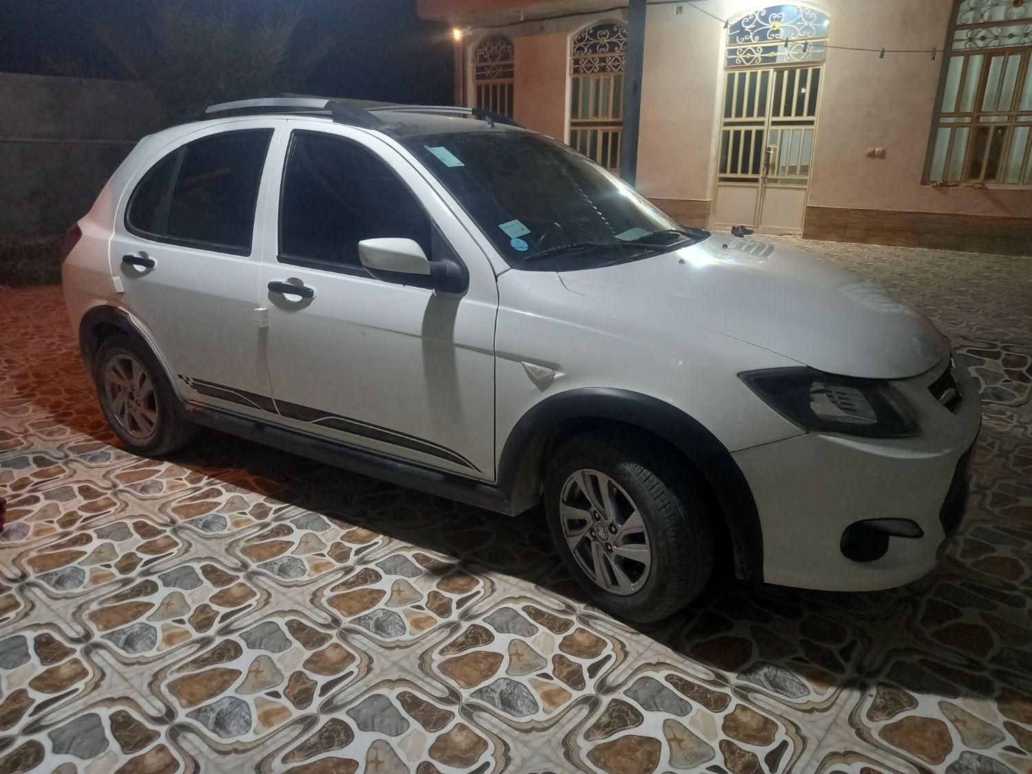 خودرو کوییک، R آگهی ann_19439639