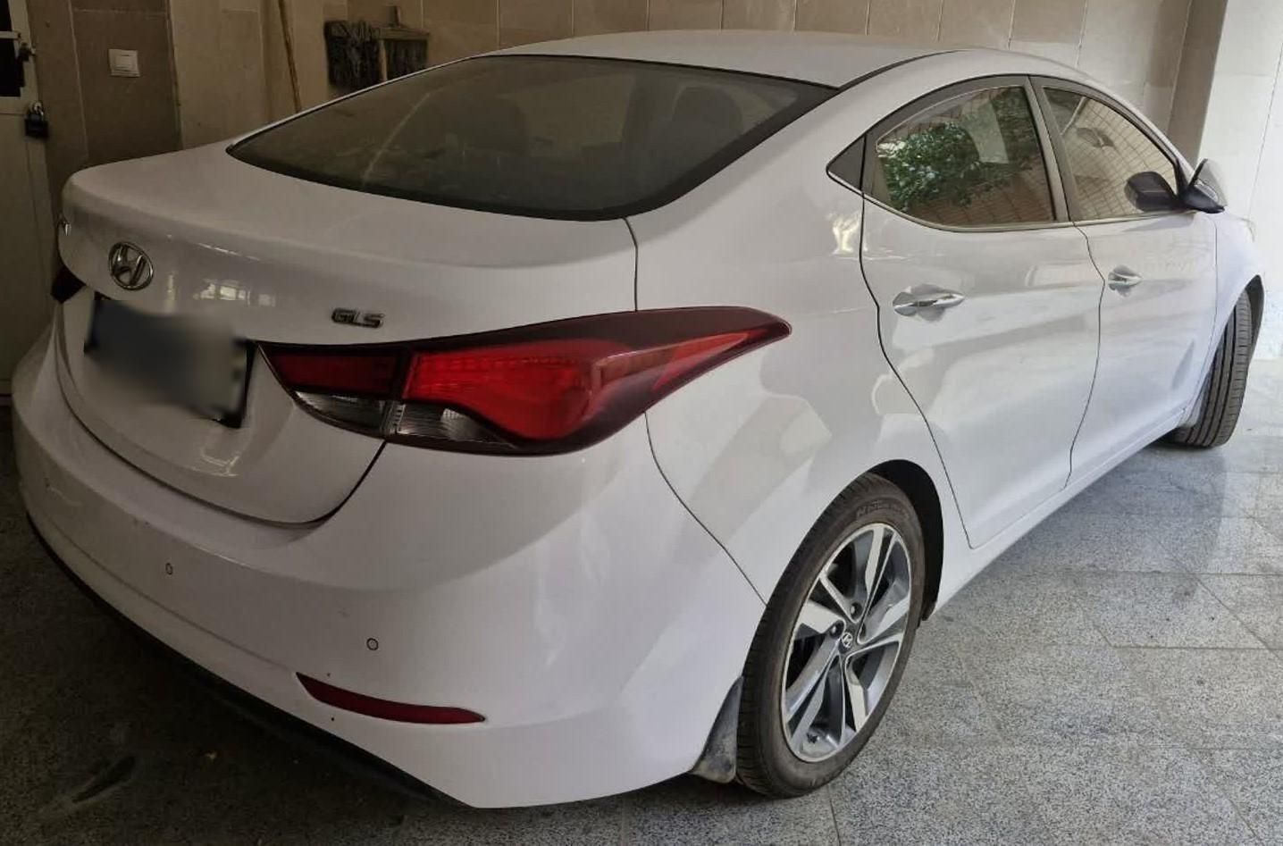 هیوندای النترا 1.8 لیتر - 2015