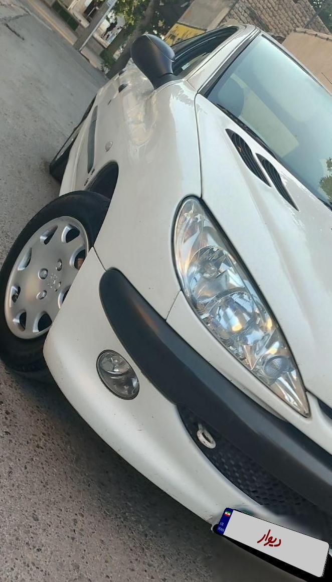 پژو ۲۰۶ صندوق دار v8 - 1389